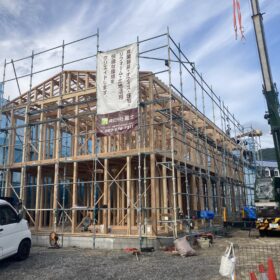 サムネイル : （仮称）松山市三町アパートPJ新築工事✨上棟しました✨