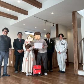 サムネイル : 祝✨松山市南斎院町でM様邸のお引渡しを行いました✨