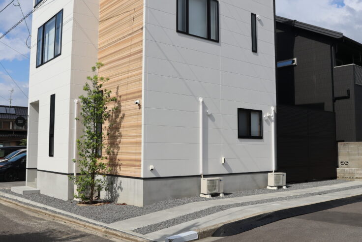 施工事例イメージ : 愛媛県松山市柳原 180DAYS POIROT-ポアロ-